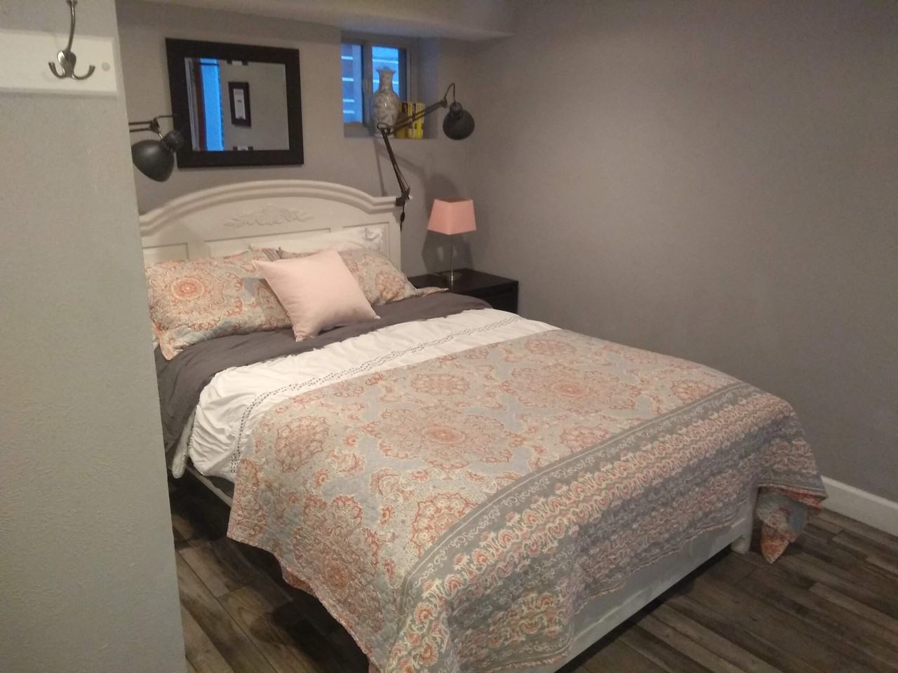 2415 N Vine St #NA - Photo 4 of 14