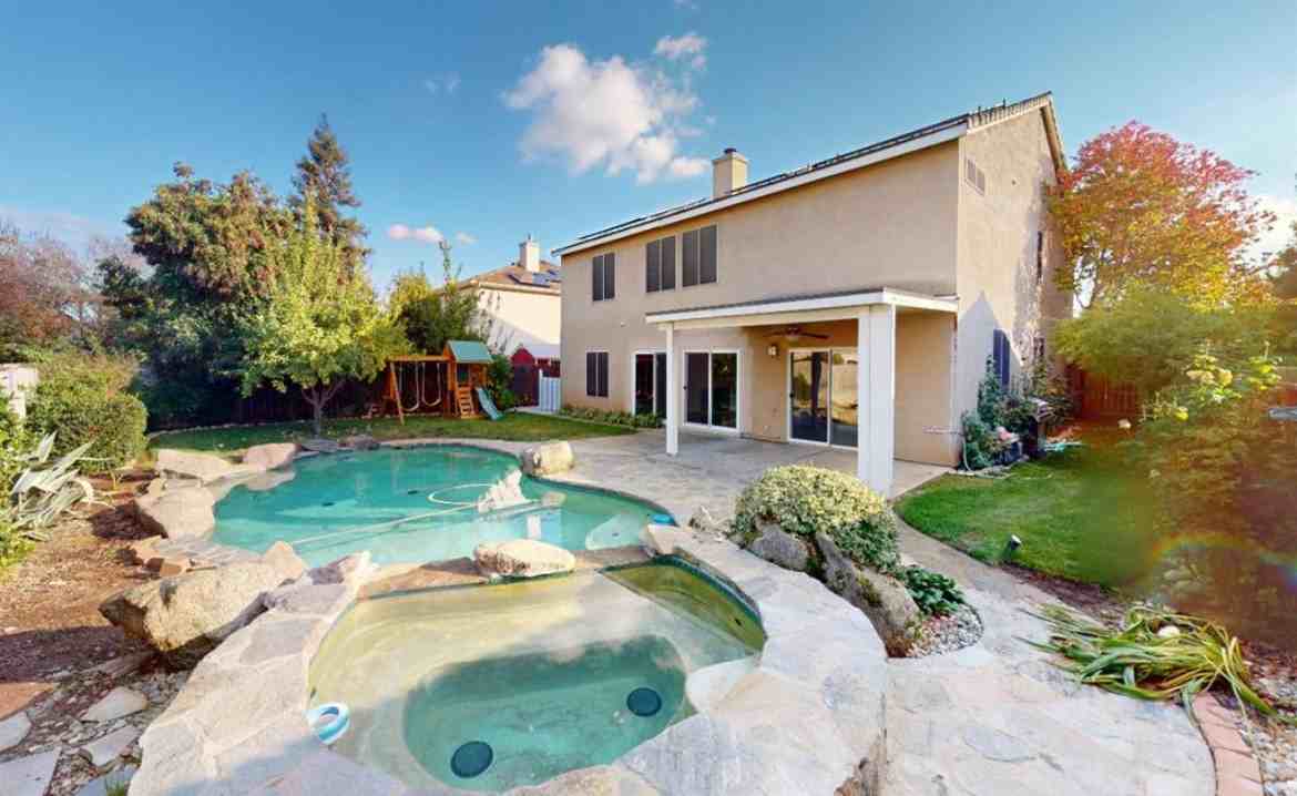 2638 E Skyview Ave #NA - Photo 3 of 22