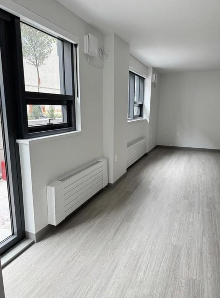 1045 Nelson St #103 - Photo 5 of 16