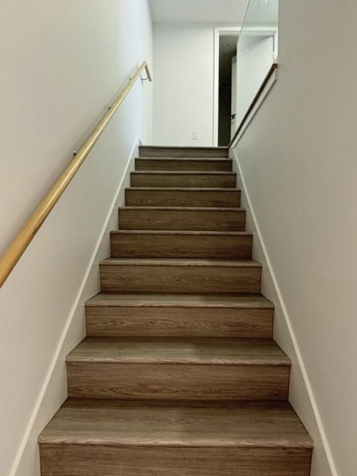 1045 Nelson St #103 - Photo 6 of 16