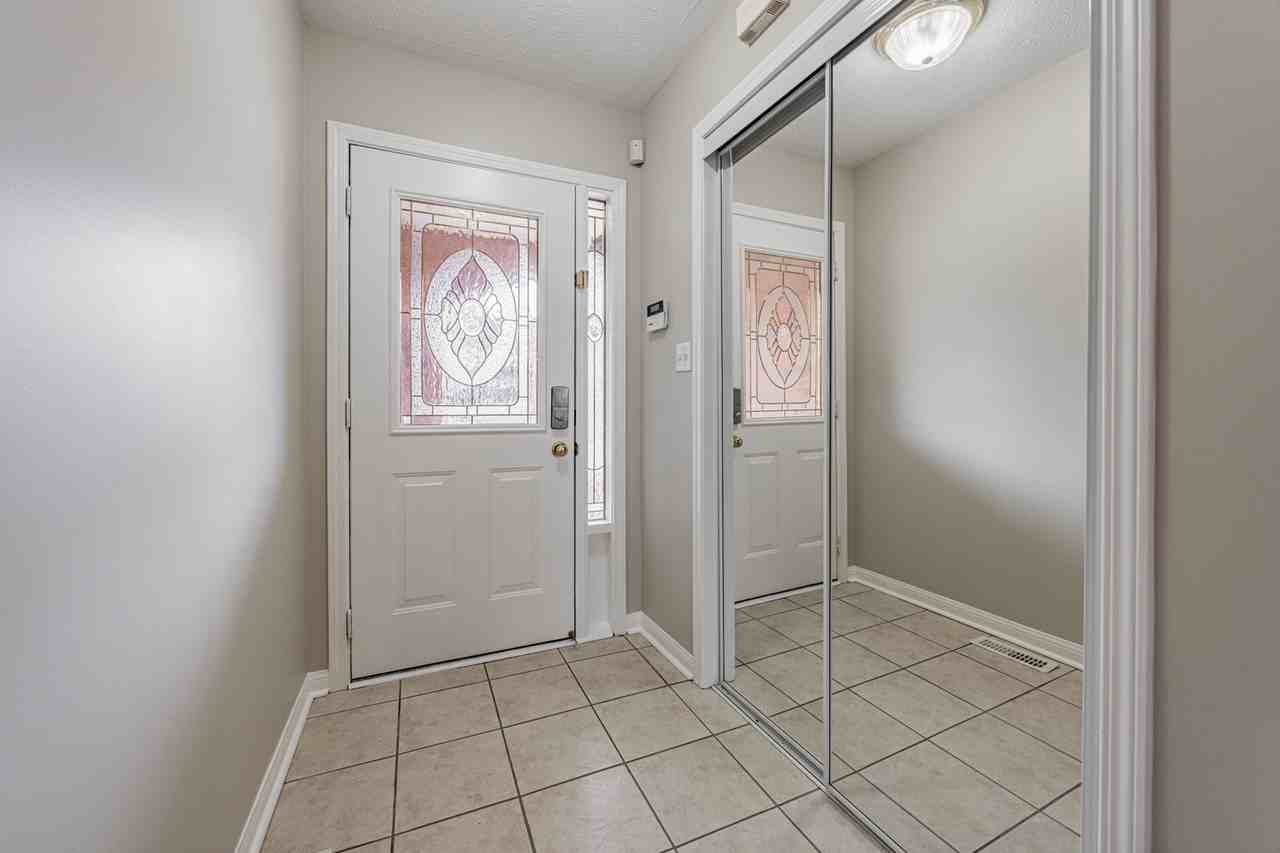 744 Edwards Avenue - Photo 3 of 21