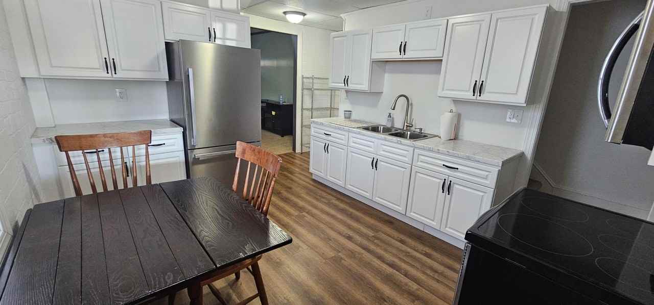 305 Haven Street - Photo 6 of 17