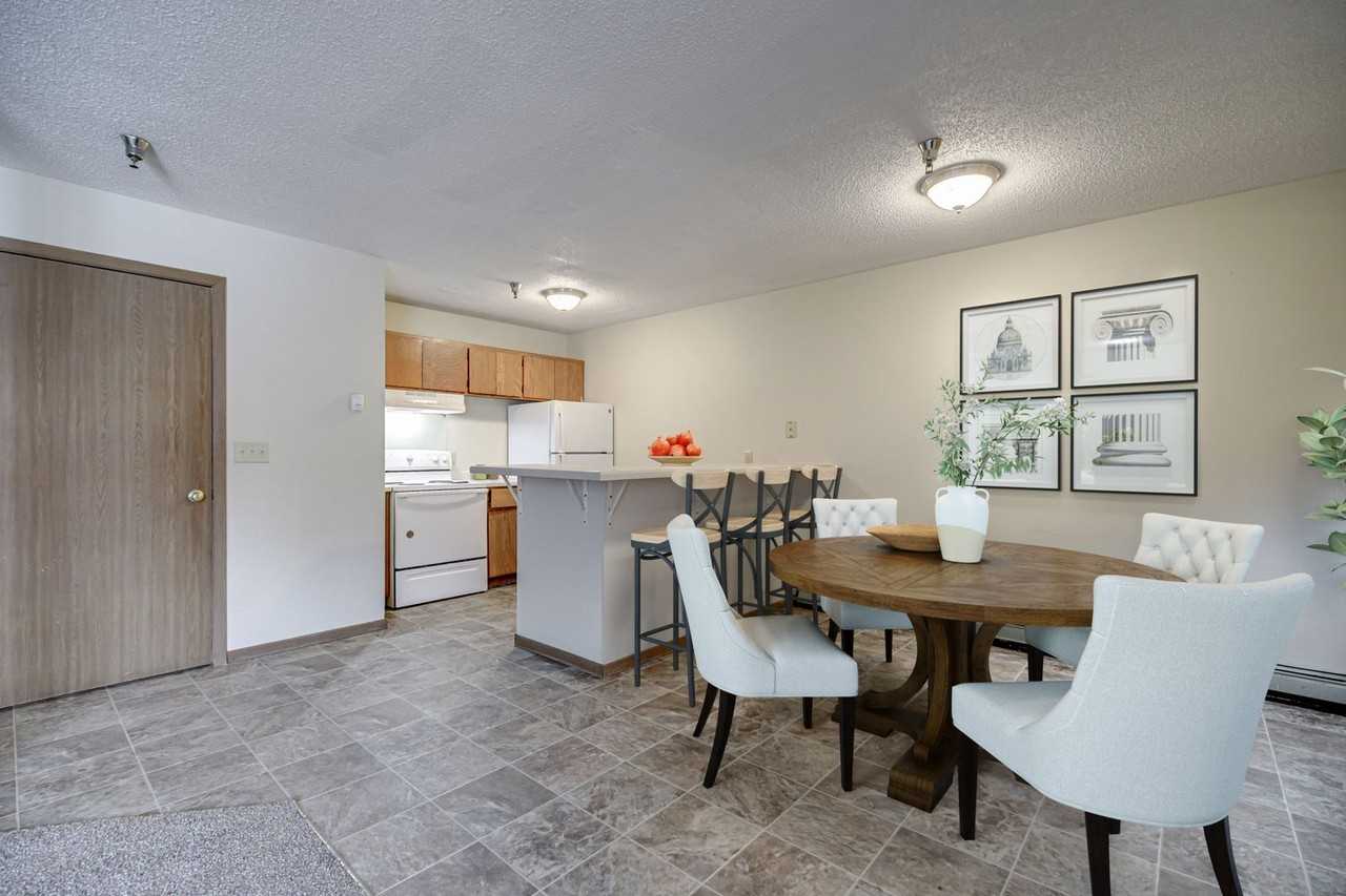 434 1st Ave Ne - Photo 2 of 15