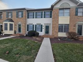 featured image of 521 Cobblestone Ln #521