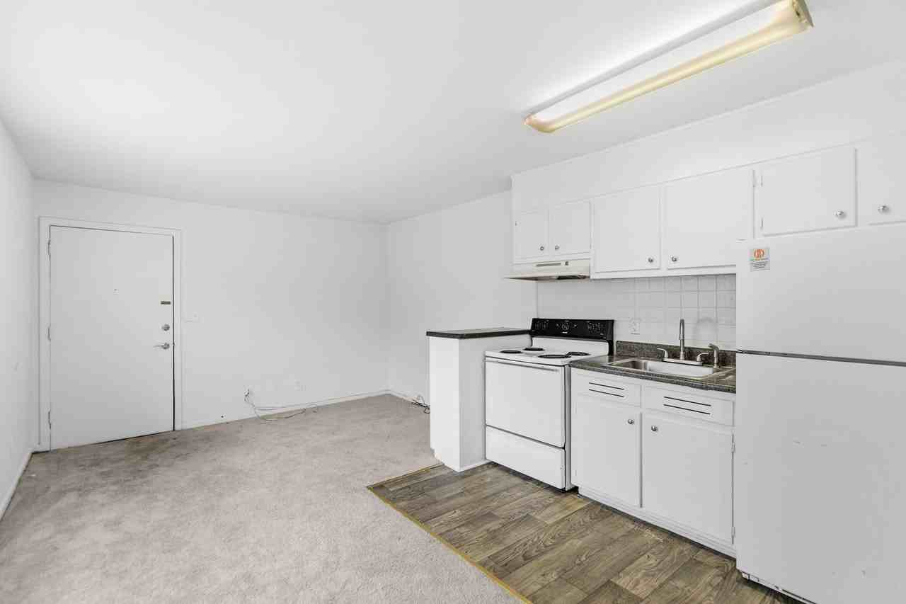 Cliff Place - Photo 7 of 33