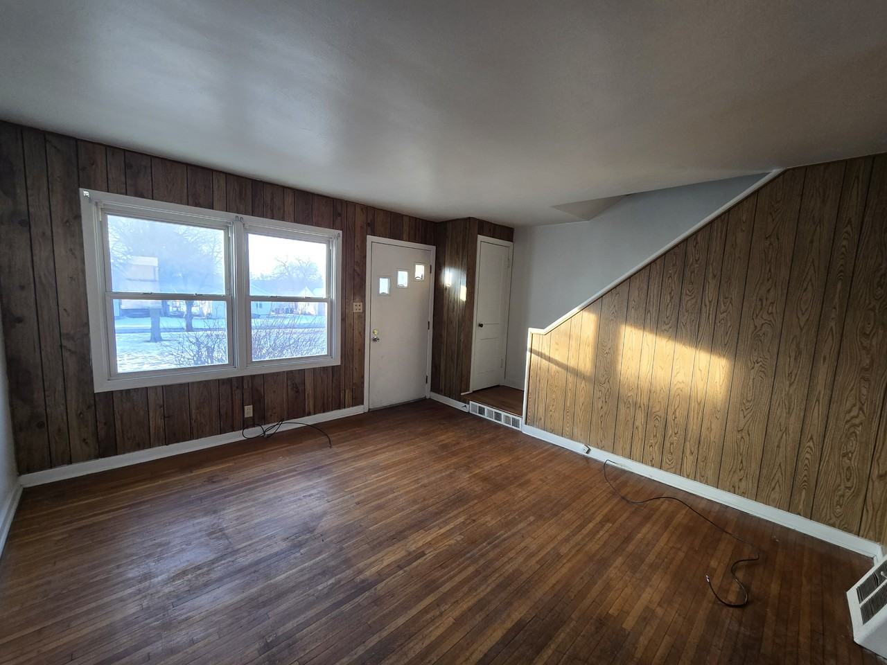 261 Madison St #1 - Photo 4 of 22