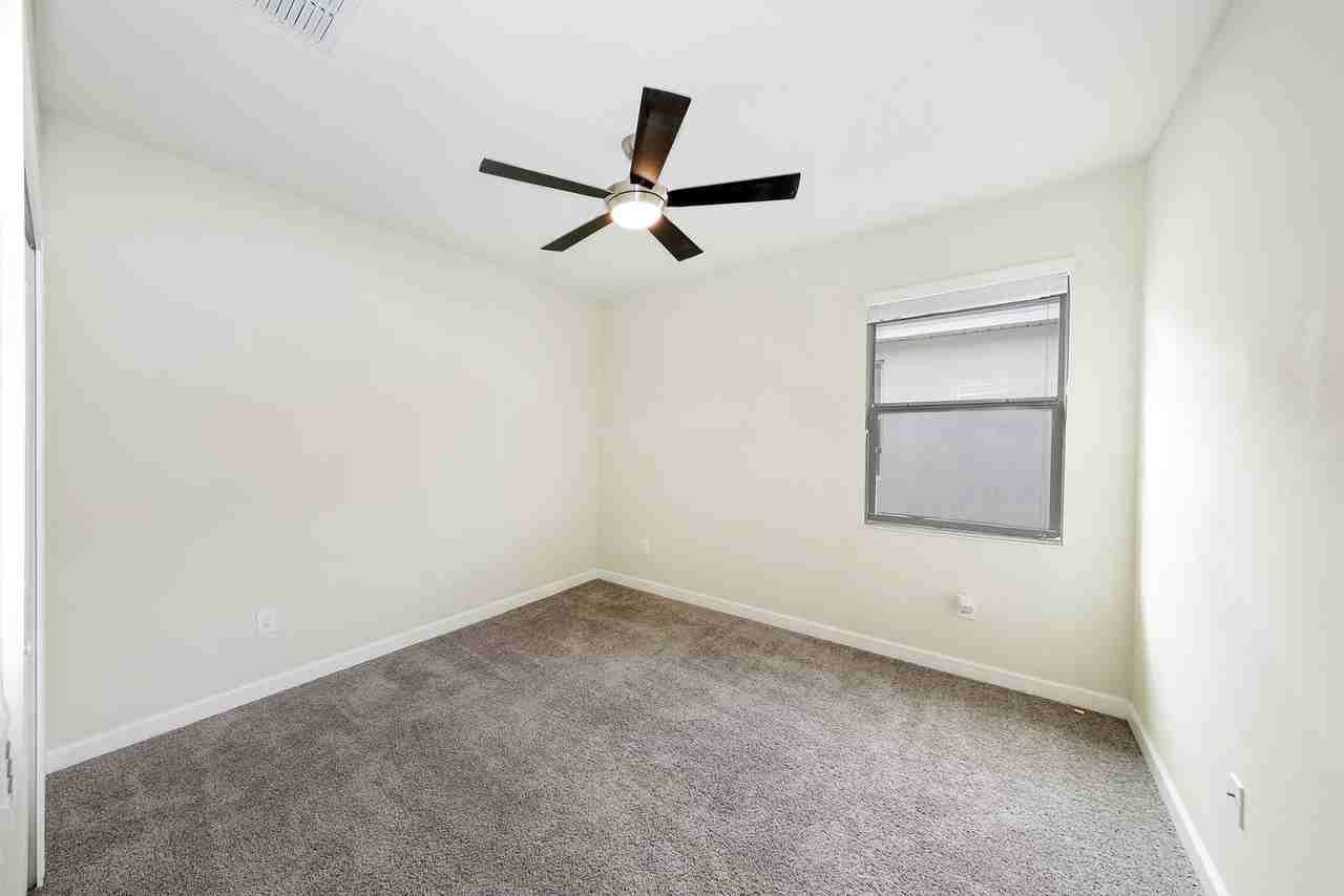 11036 Sycamore Woods Dr - Photo 4 of 23