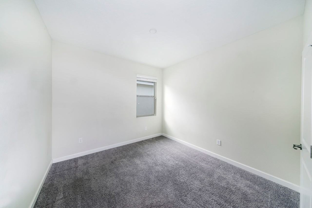 11036 Sycamore Woods Dr - Photo 7 of 23