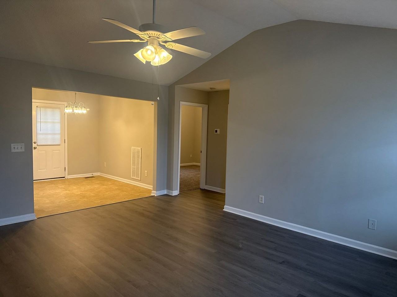 1620 Tellico Ave - Photo 2 of 12