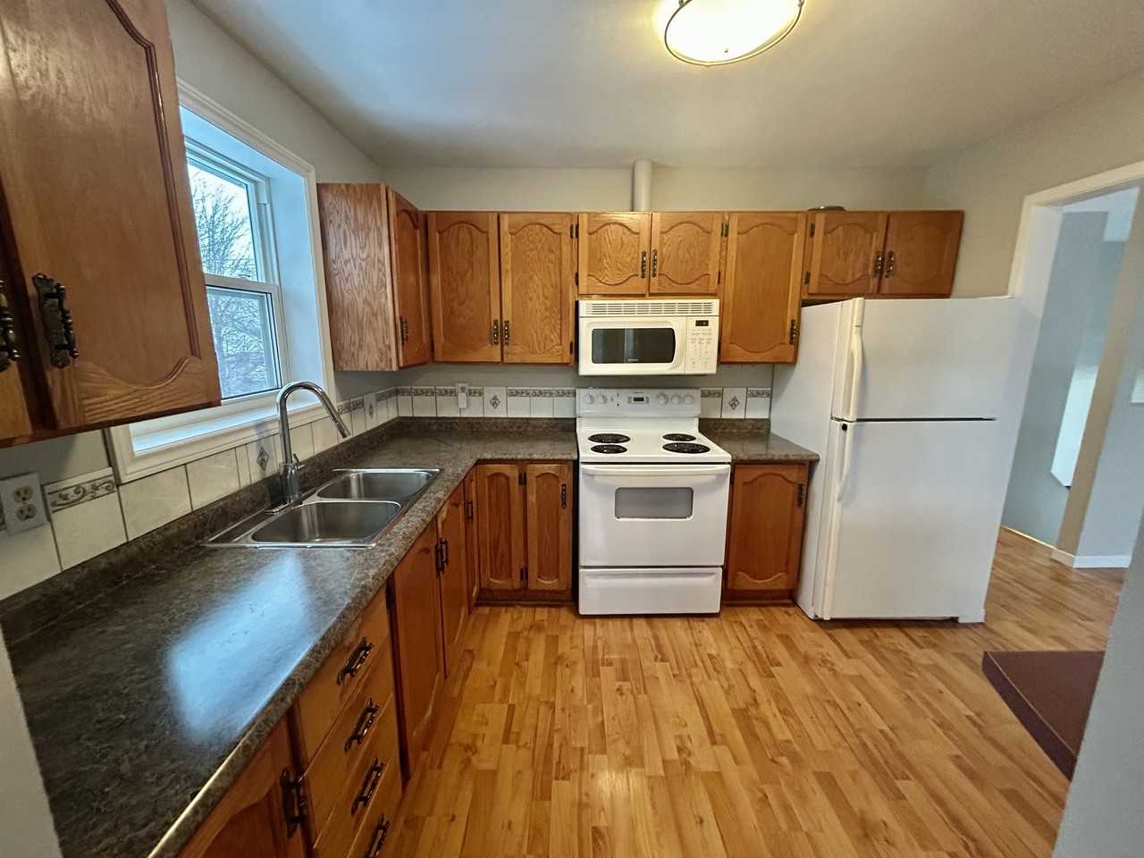 42 Waterford Hts N #MAIN - Photo 5 of 11