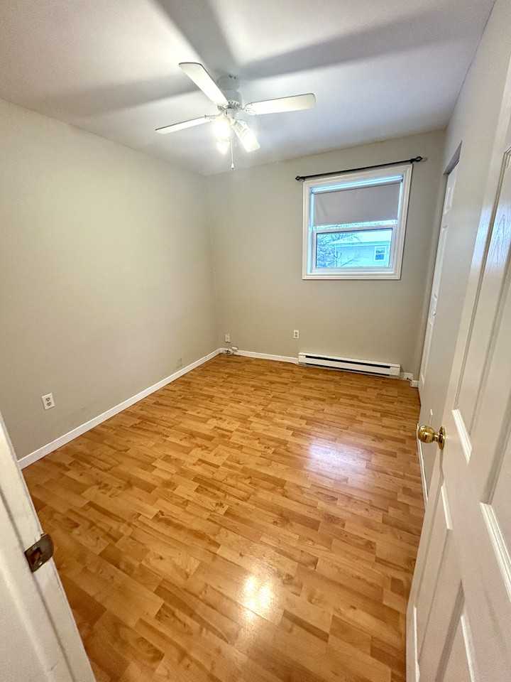 42 Waterford Hts N #MAIN - Photo 7 of 11