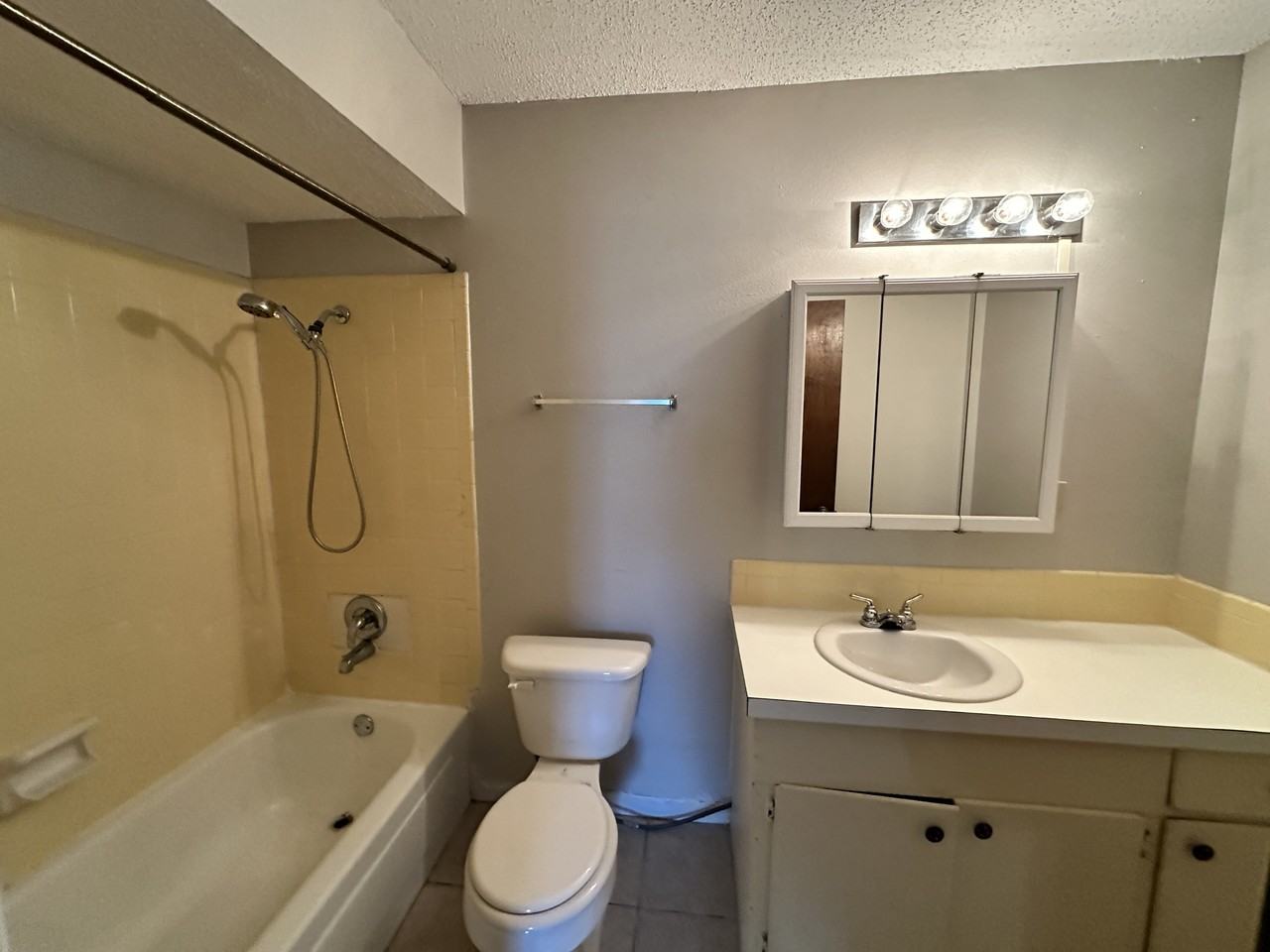 407B Maple St #407B - Photo 7 of 24