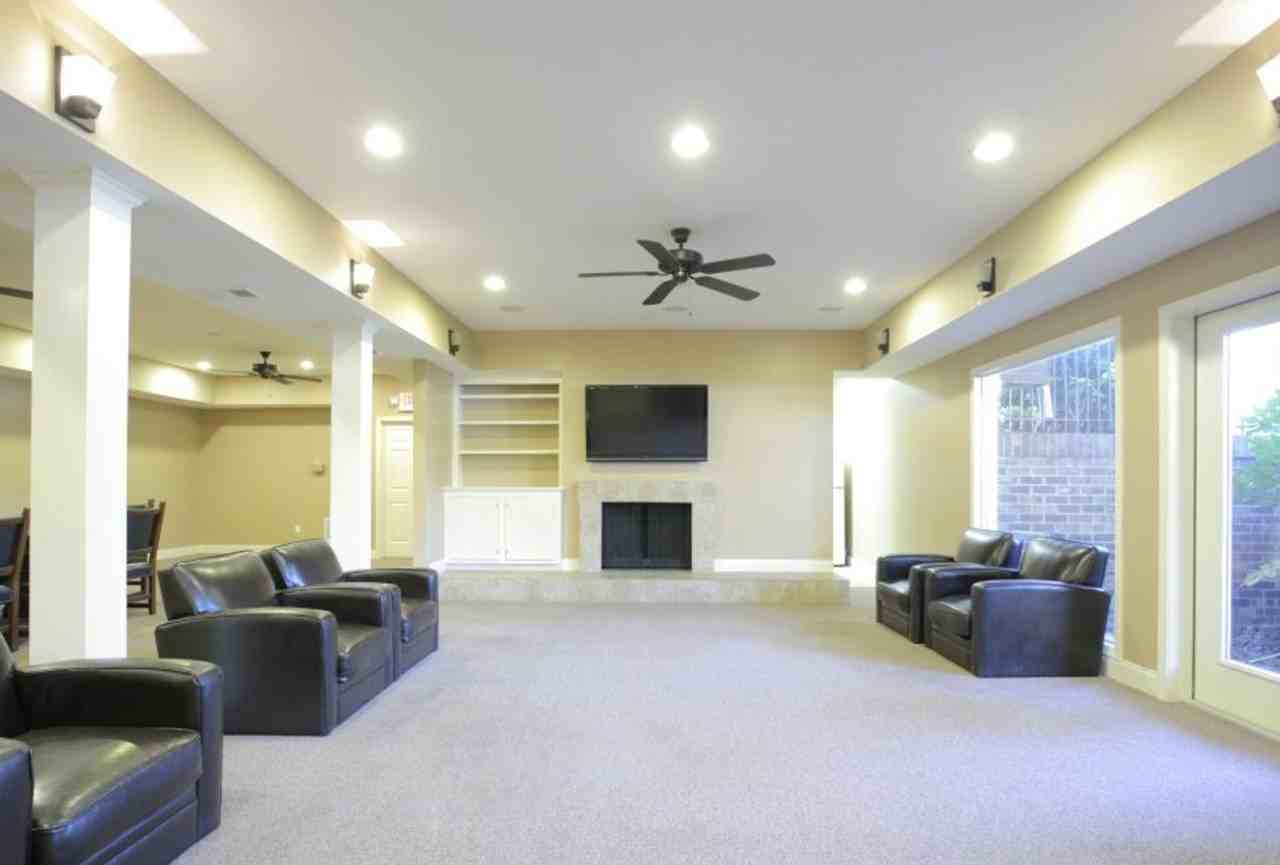 724 Old Manor Rd - Photo 4 of 5