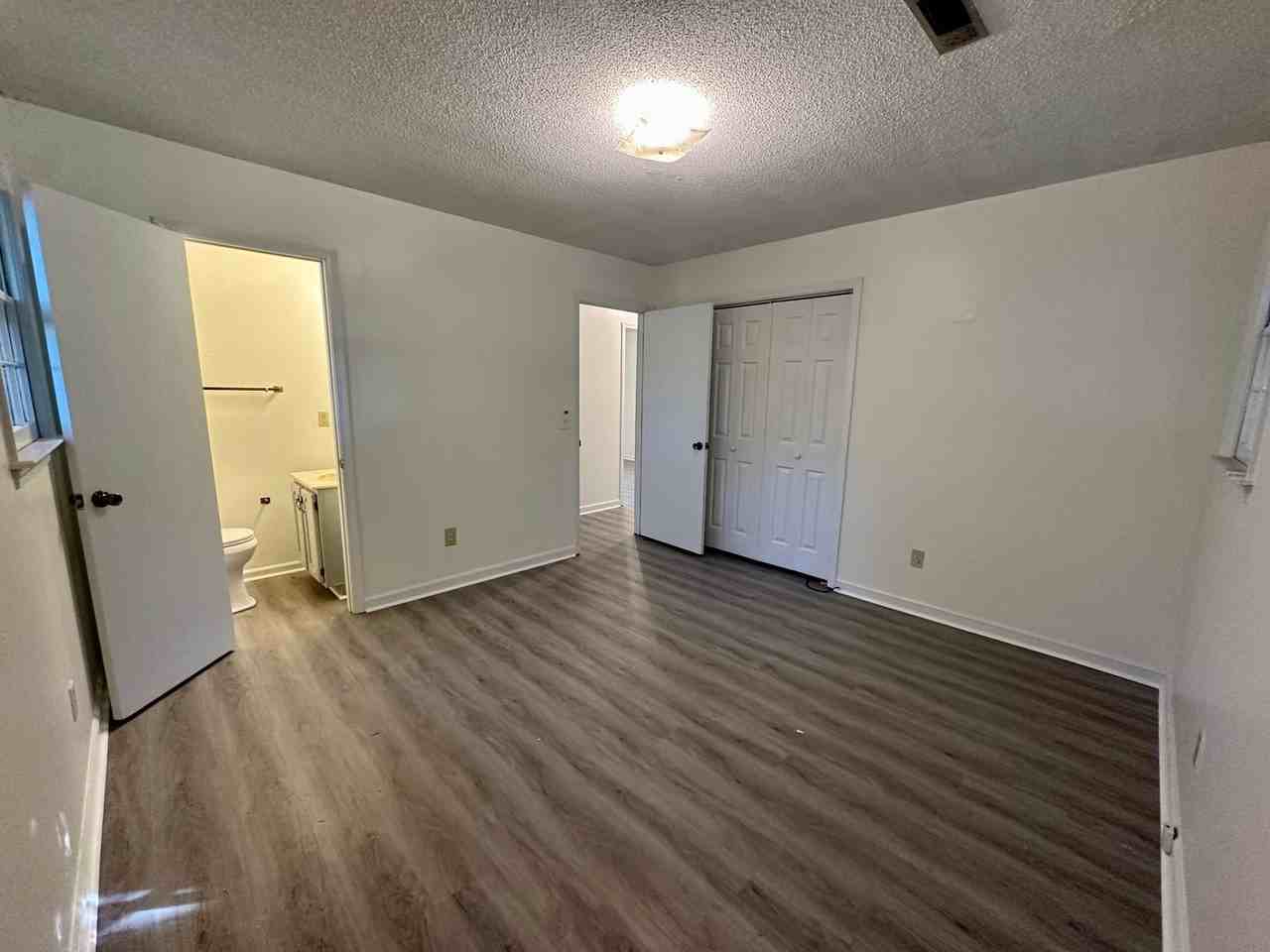 214 Thomas Dr - Photo 6 of 6