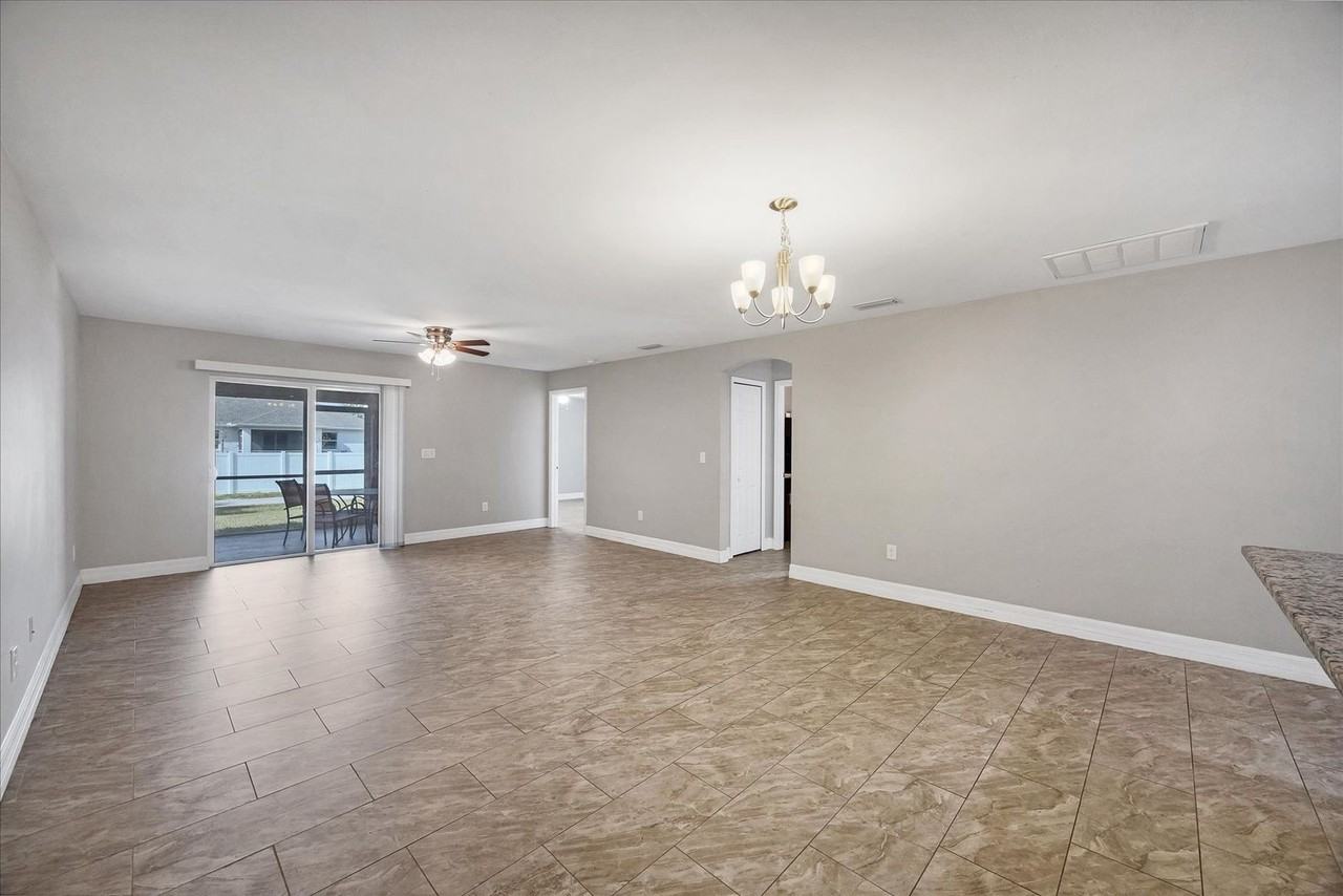 8495 Dinnano St - Photo 5 of 20