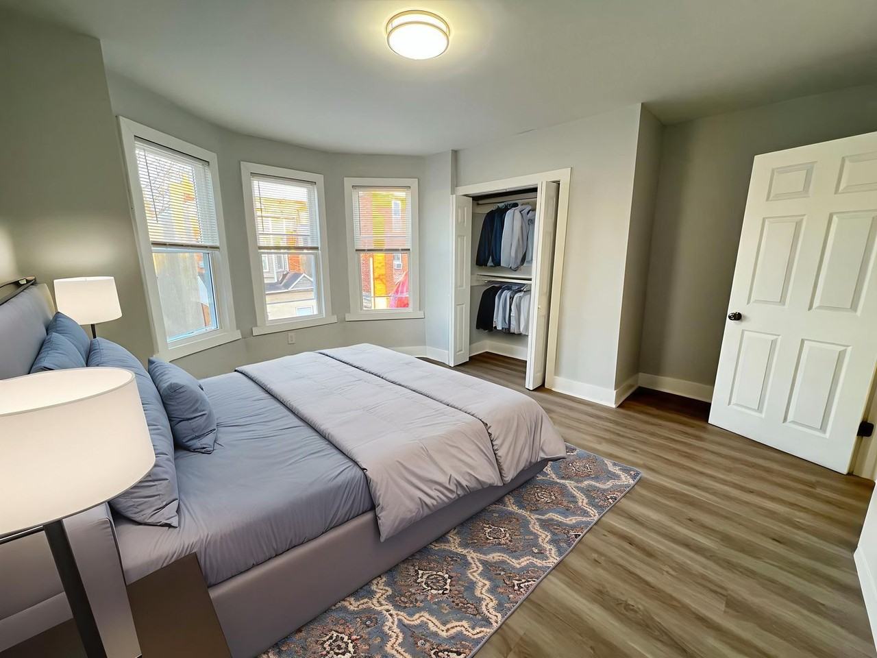 1442 S Vogdes St - Photo 2 of 29