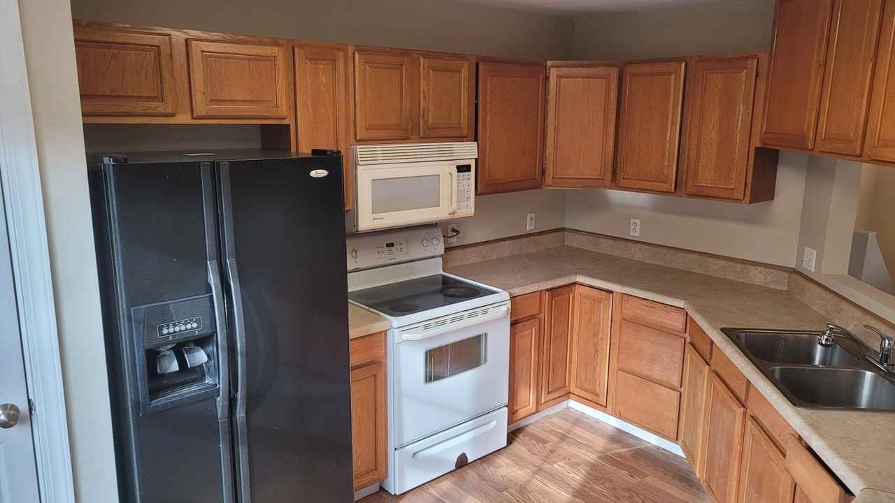 1000 Arbor Greene Dr - Photo 6 of 17