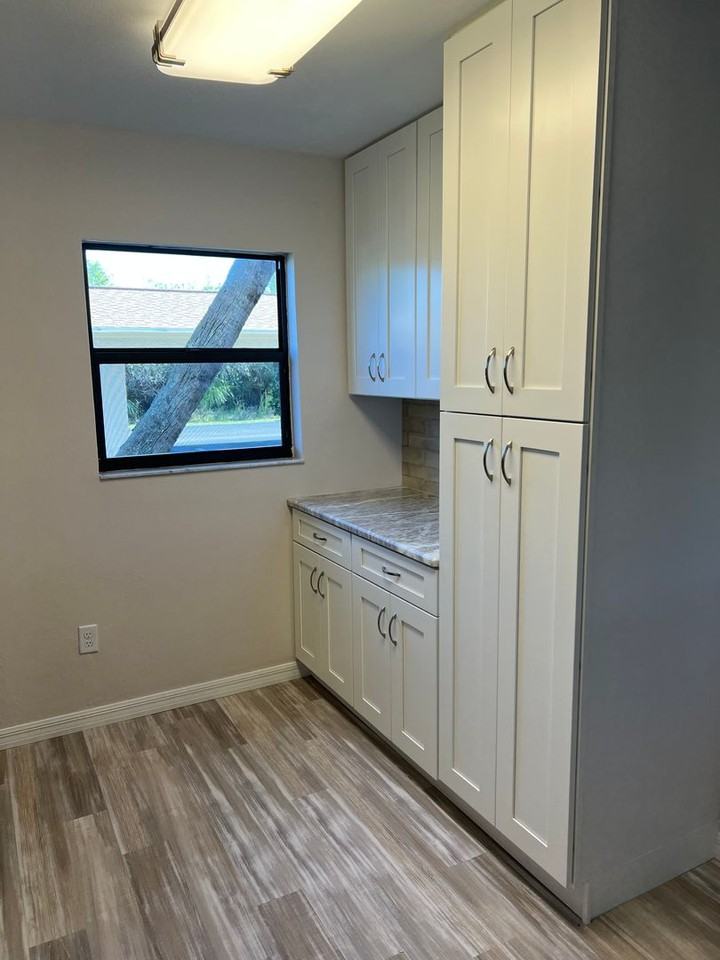 175 Kings Hwy #A8 - Photo 6 of 38