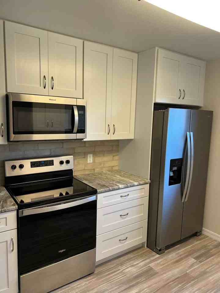 175 Kings Hwy #A8 - Photo 7 of 38