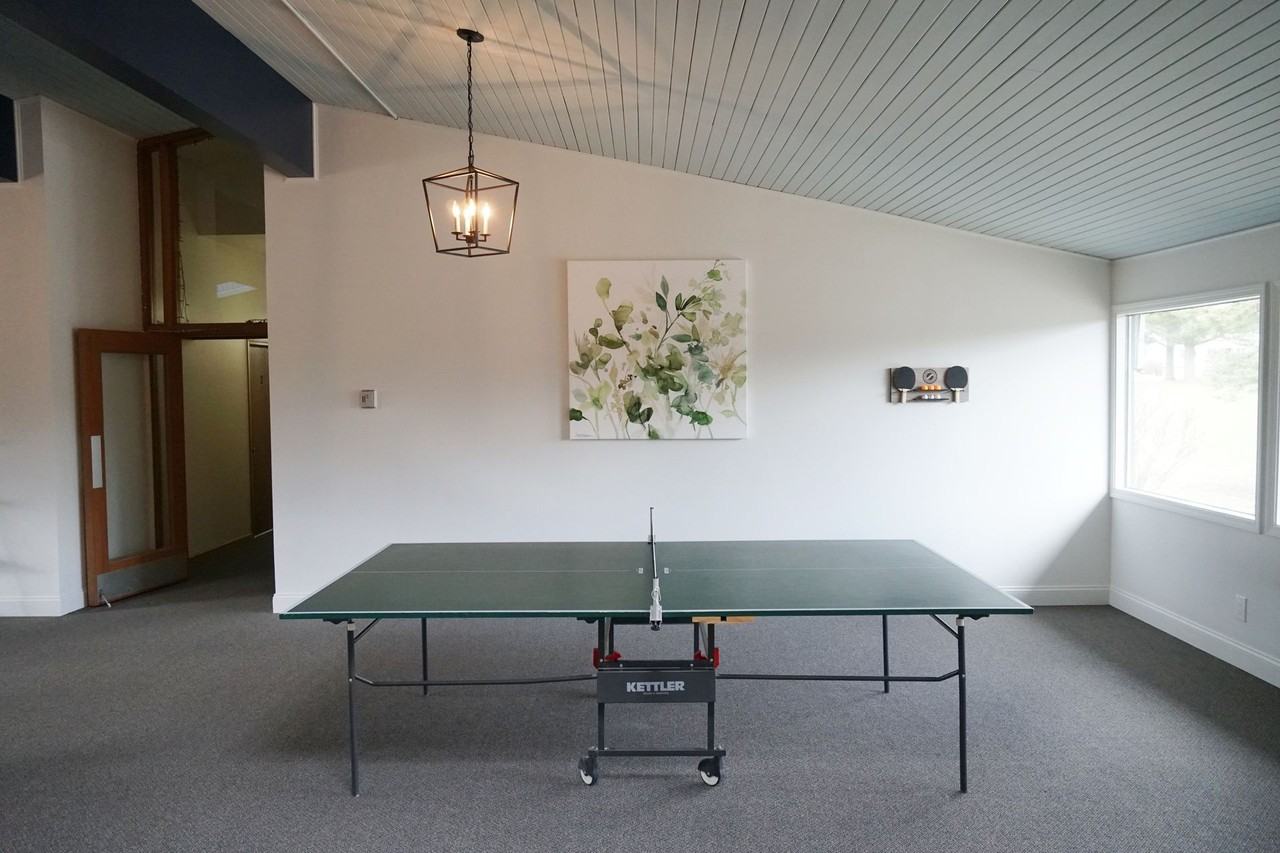 Chalet Gardens Apartments - Photo 4 of 6