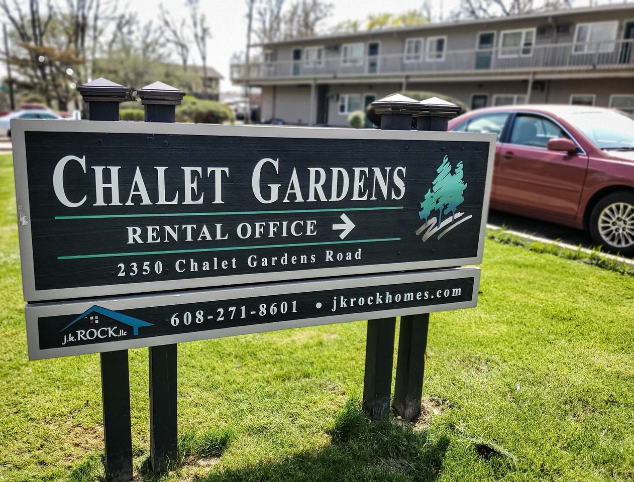 Chalet Gardens Apartments - Photo 5 of 6