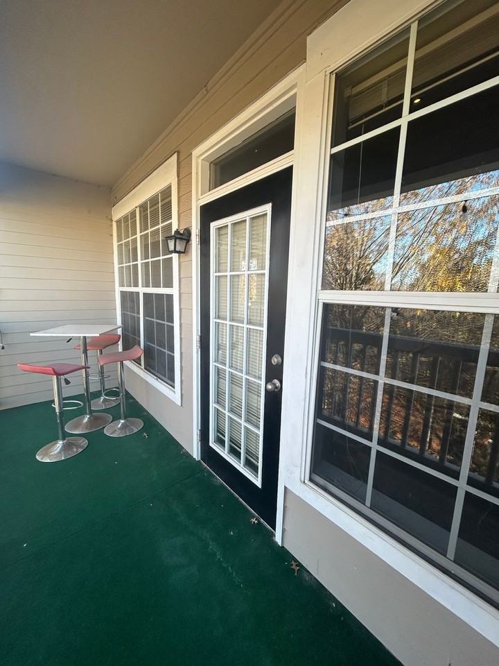 4230 Nw Meadow Creek Cir #306 - Photo 4 of 24