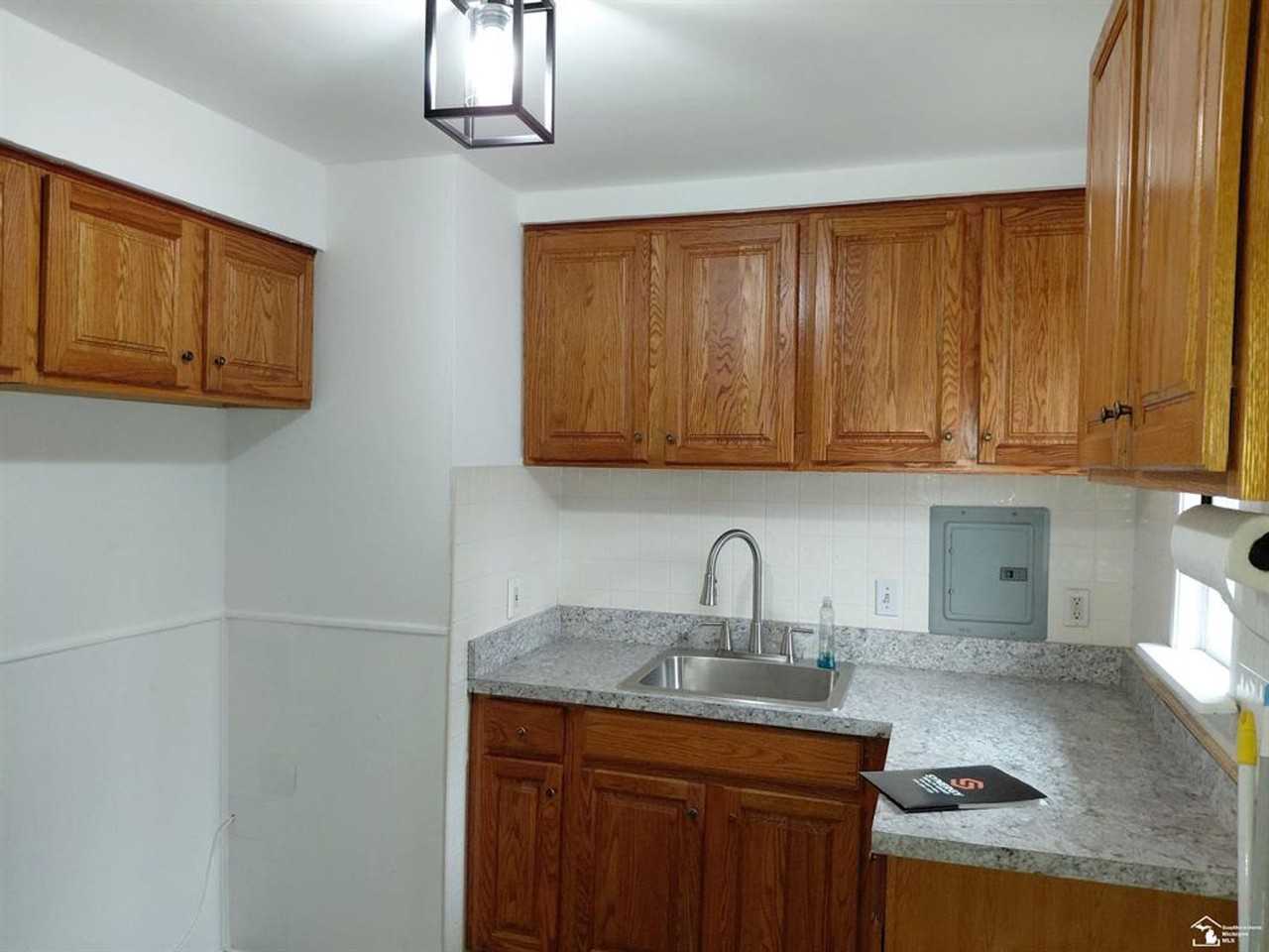 6849 Cornell St - Photo 2 of 6