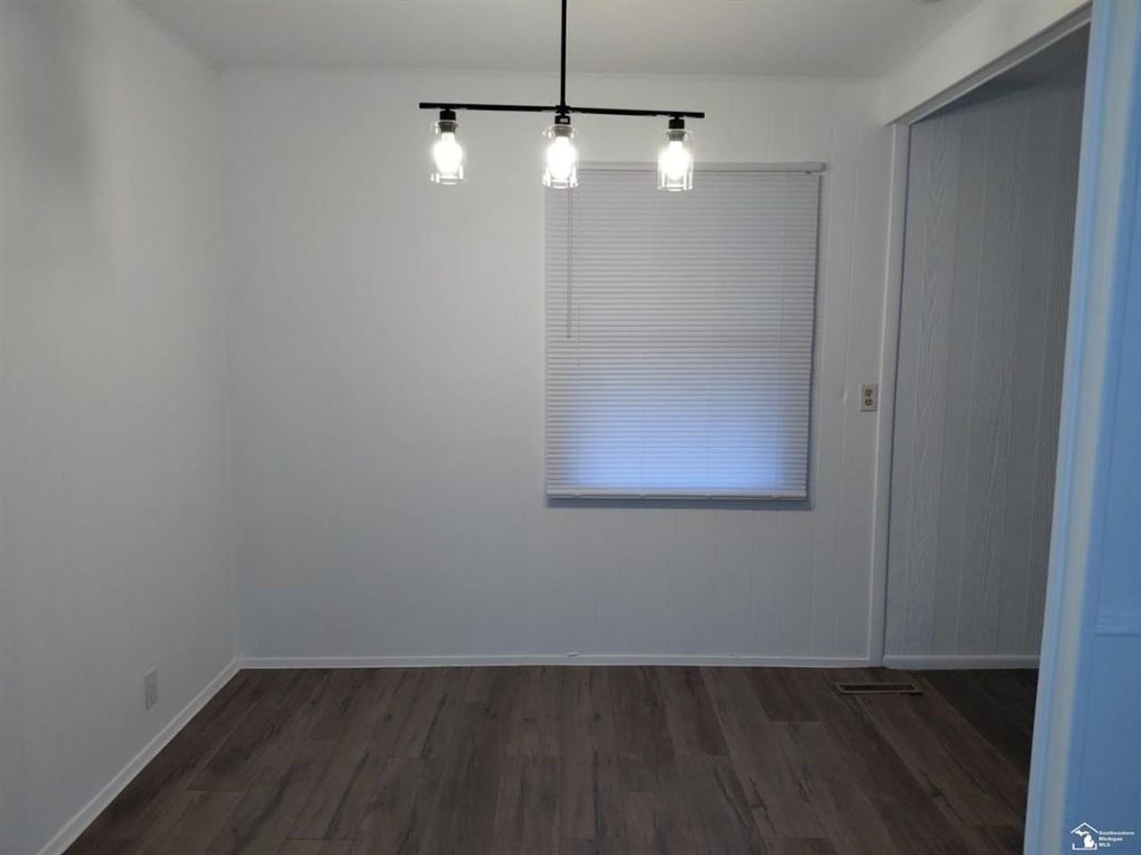 6849 Cornell St - Photo 3 of 6