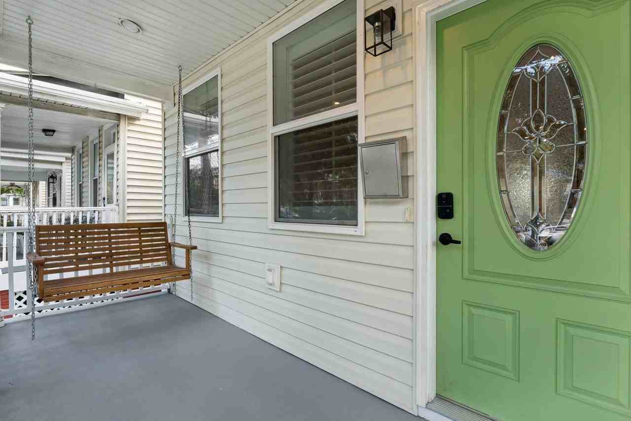 908 Longfellow St Nw - Photo 2 of 35