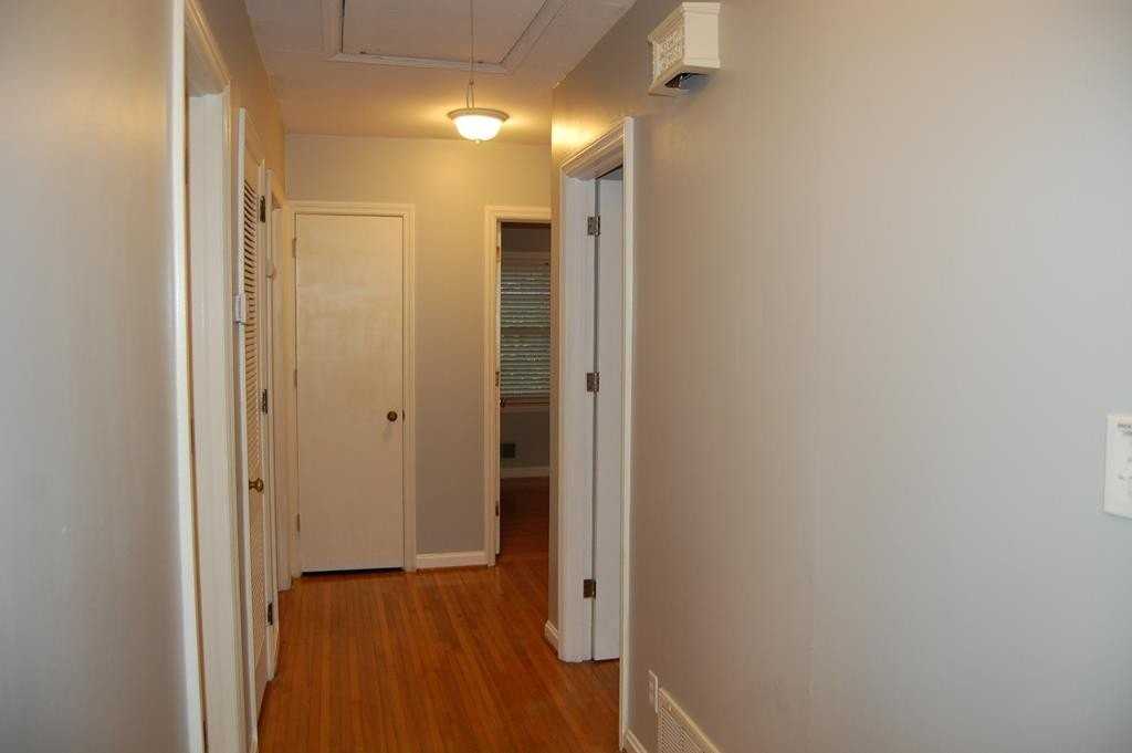 562 Banks Mill Rd Se - Photo 3 of 13