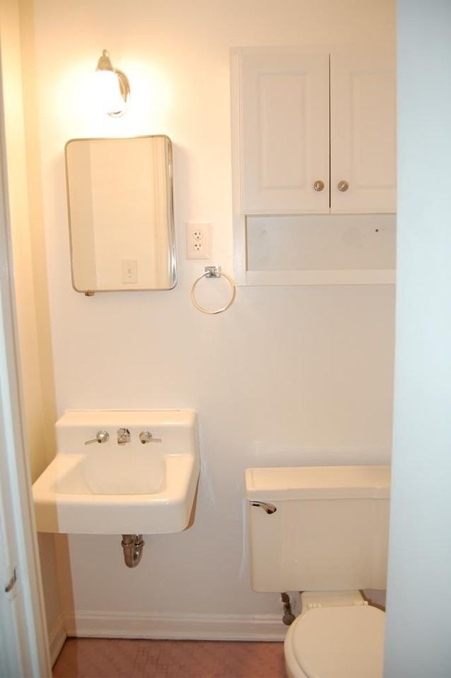 562 Banks Mill Rd Se - Photo 7 of 13