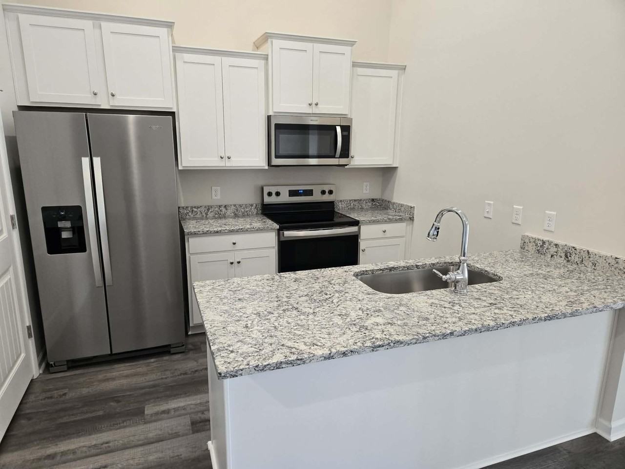 966 Manitou Cir - Photo 4 of 14