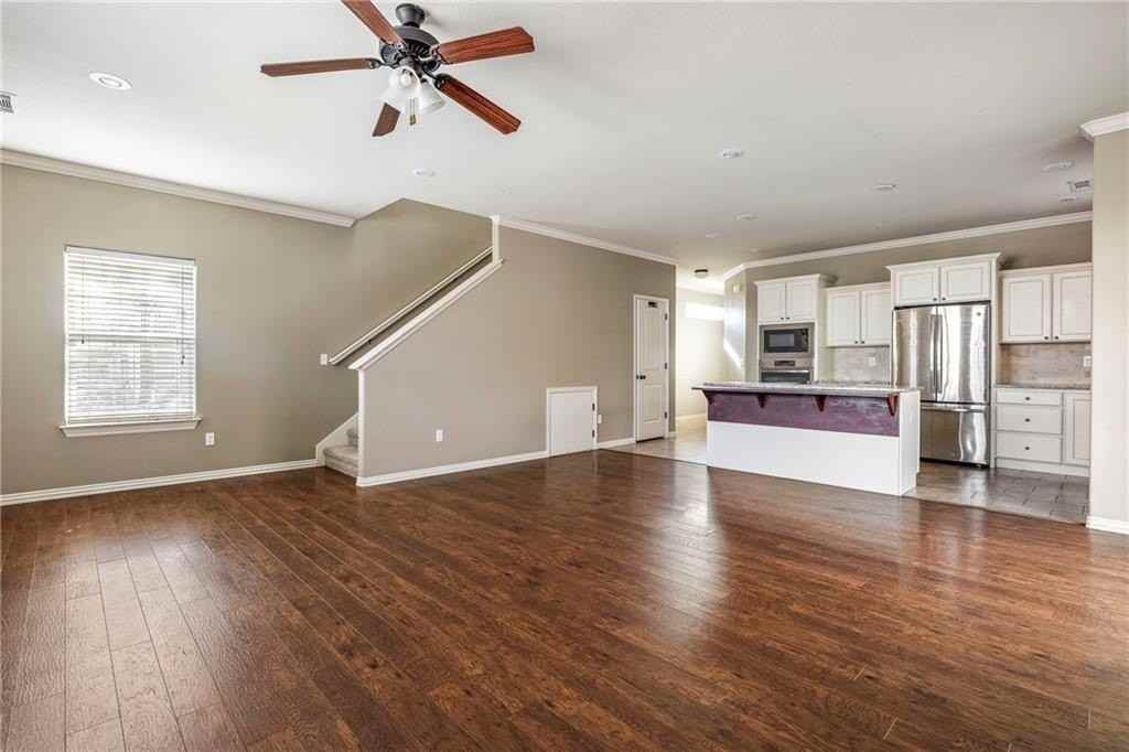 537 N Keats Dr - Photo 4 of 26