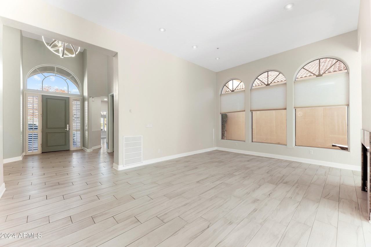 11811 E Terra Dr - Photo 2 of 26