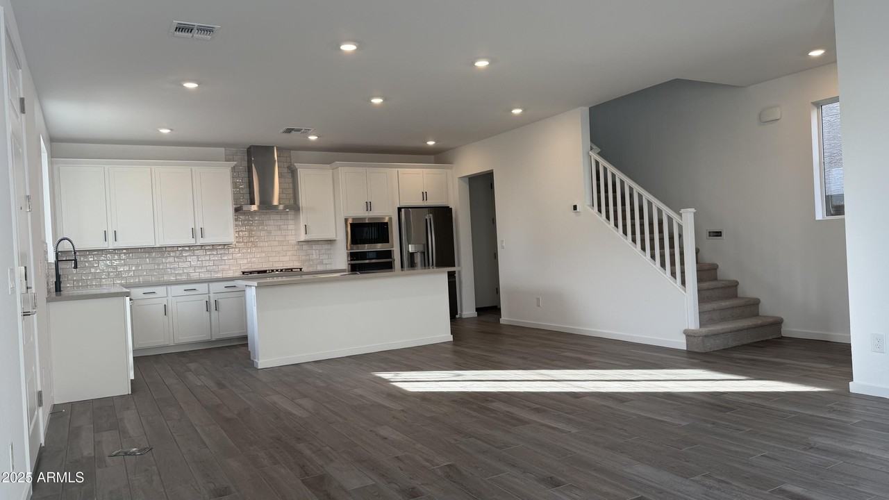 26327 N 24th Gln - Photo 2 of 28