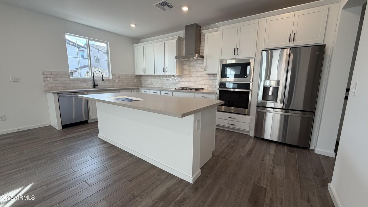 26327 N 24th Gln - Photo 4 of 28