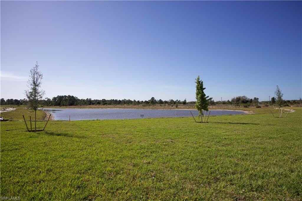 Fairhill Ct - Photo 4 of 42