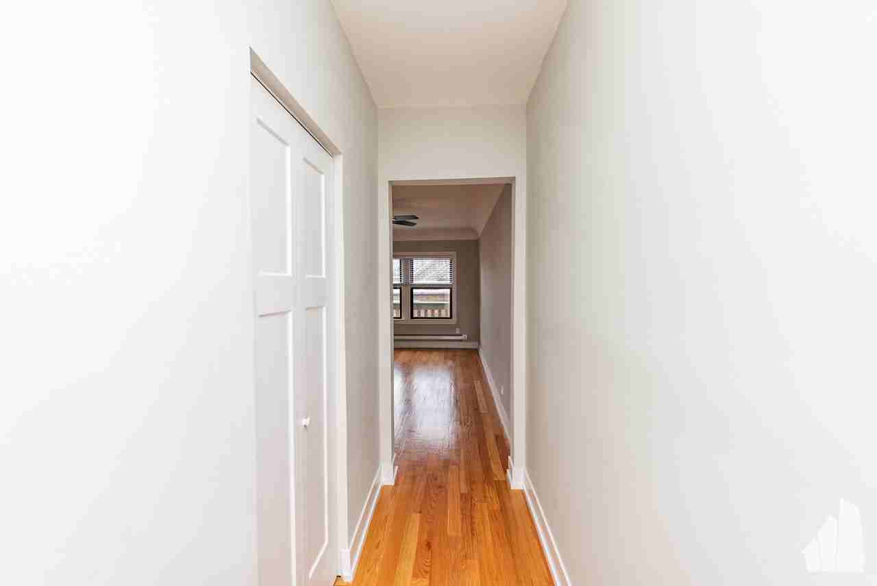 545 Chestnut St #817-205 - Photo 4 of 14