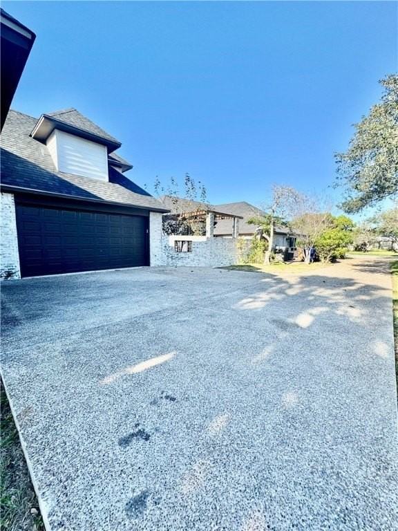 5309 Saint Andrews Dr - Photo 3 of 37