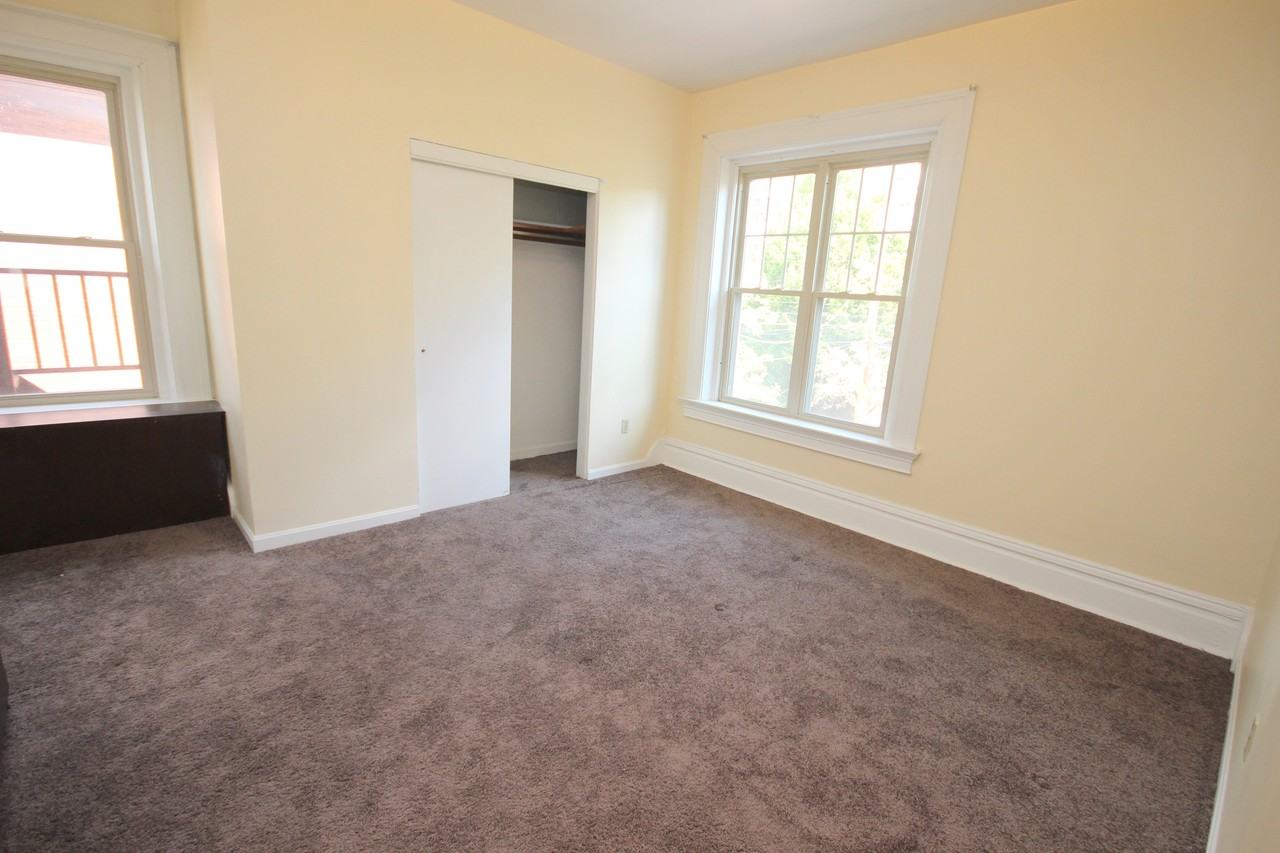 221 NORTH DITHRIDGE STREETAPT 2 #2 - Photo 3 of 8