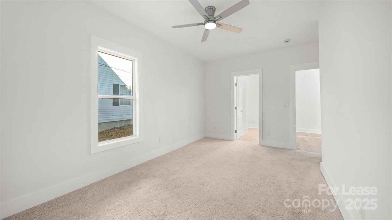 55 Reed St Ne - Photo 6 of 21