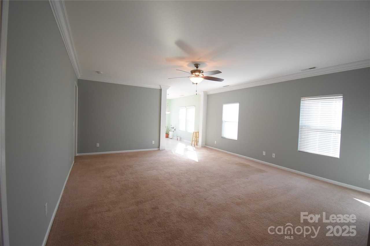 3296 Saddlebrook Dr - Photo 6 of 22