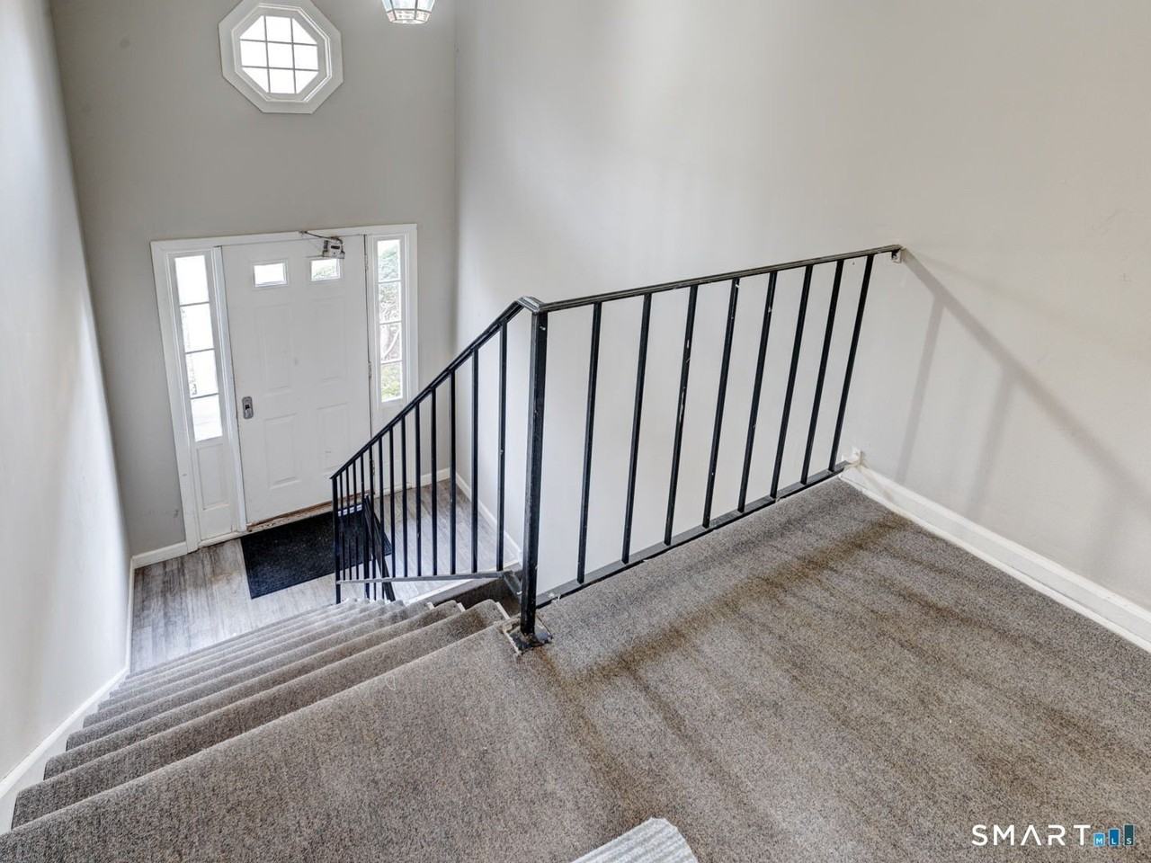 1113 Waterbury Rd - Photo 3 of 27