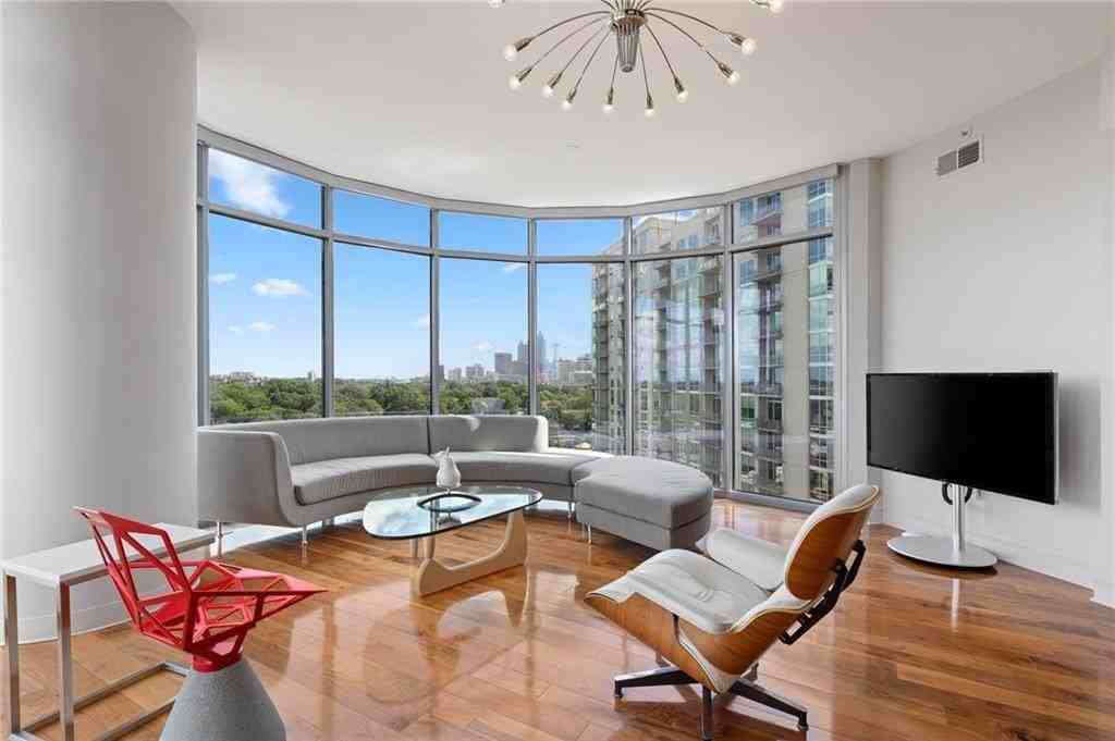 222 12th St Ne Unit 1806 #1806 - Photo 2 of 41