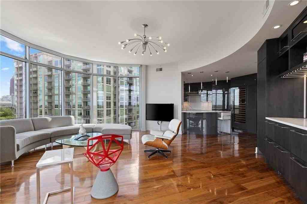 222 12th St Ne Unit 1806 #1806 - Photo 7 of 41