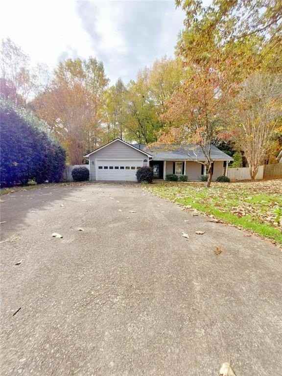 11250 Ridge Hill Dr - Photo 2 of 27