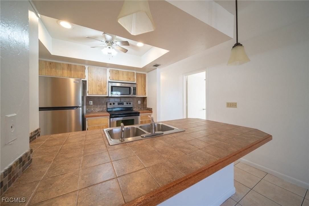 2825 Sw Santa Barbara Pl Unit P #P - Photo 4 of 20