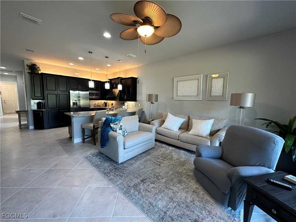 11916 Five Waters Cir - Photo 6 of 22