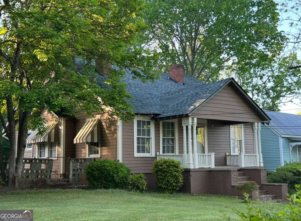 299 N Second St - Photo 2 of 2