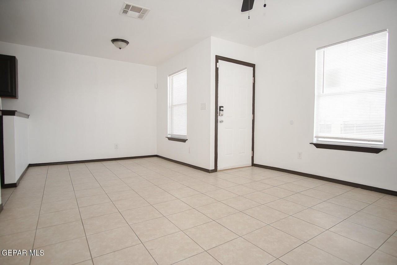 8489 Roseway Dr Unit A #A - Photo 3 of 19